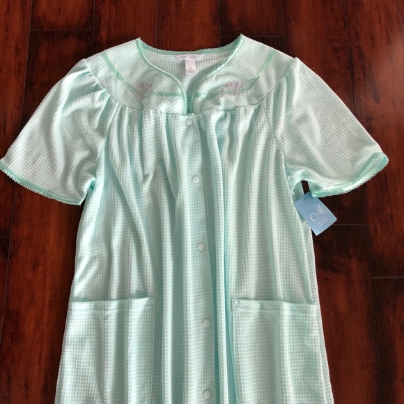 adonna duster